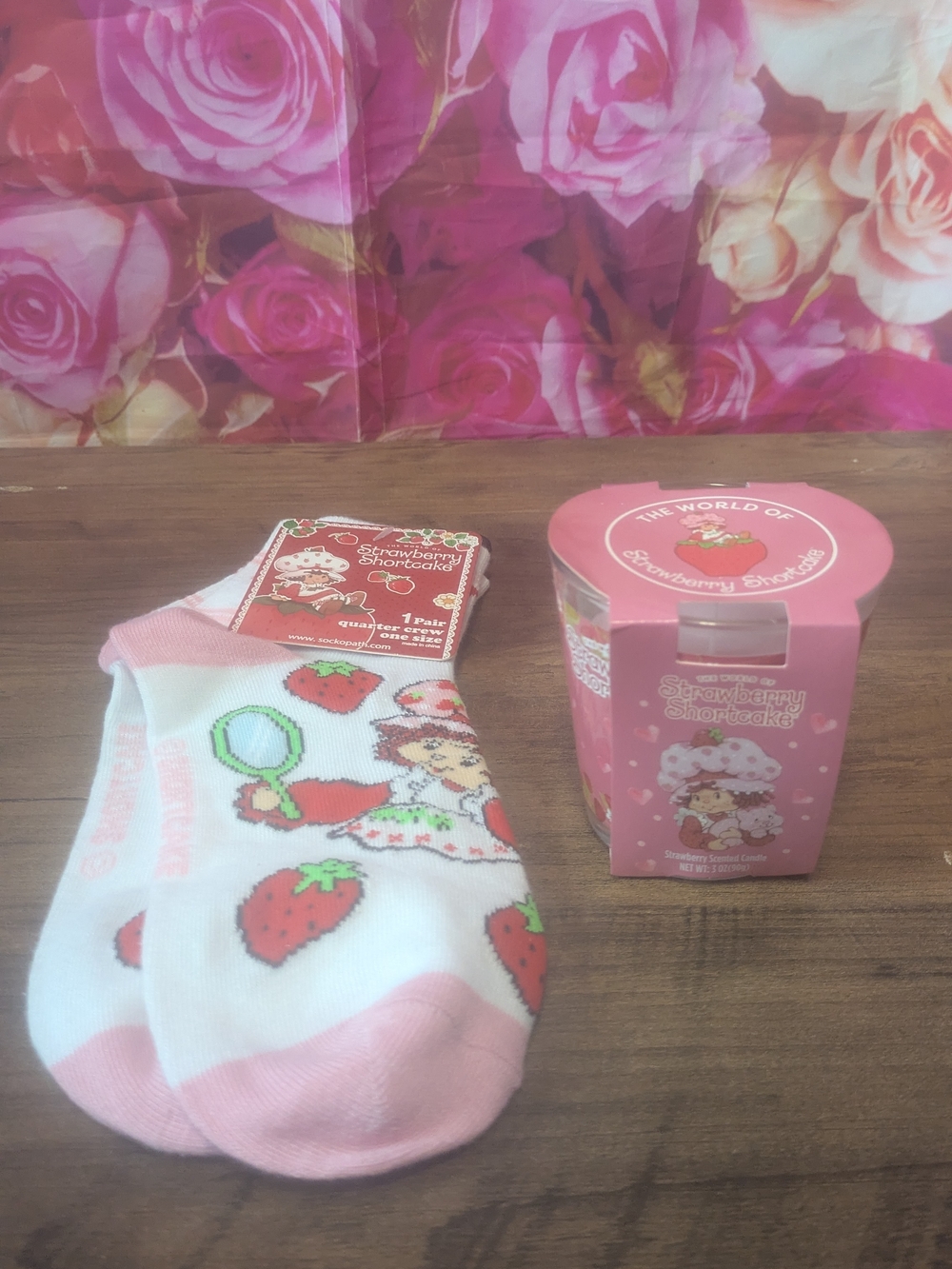 Strawberry Shortcake Pink & White Kids Ankle Socks